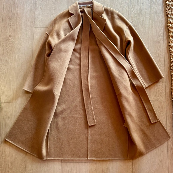 The Curated Women’s Tan Cashmere and Wool Blend Coat - Picture 2 of 9